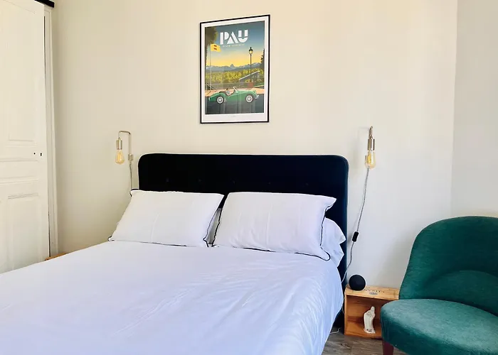 Chez Julien - Castle View Apartamento Lourdes