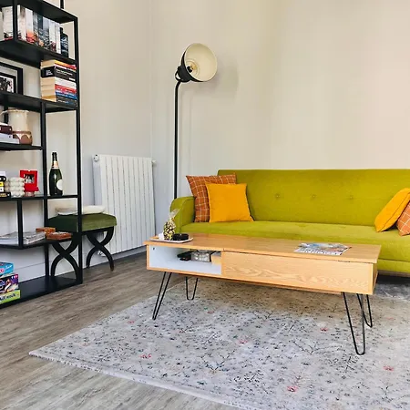 Chez Julien - Castle View Apartamento Lourdes