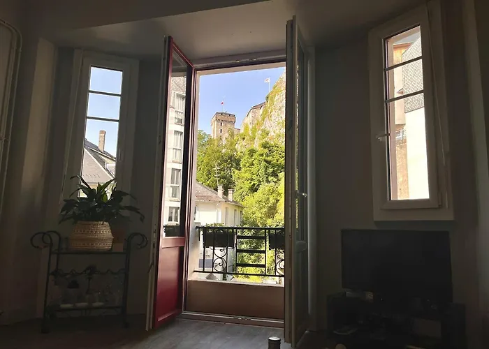 Chez Julien - Castle View Apartament